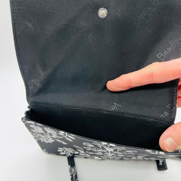 Vera Bradley Floral Black and White Women's Crossbody or wristlet Bag NWOT - Picture 12 of 16